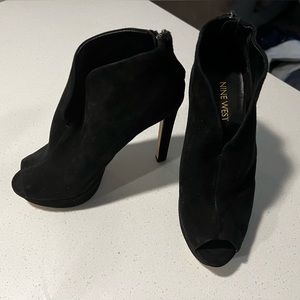 Black Nine West peep toe bootie